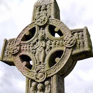 Keltenkreuz mit Christus Clonmacnoise Irland